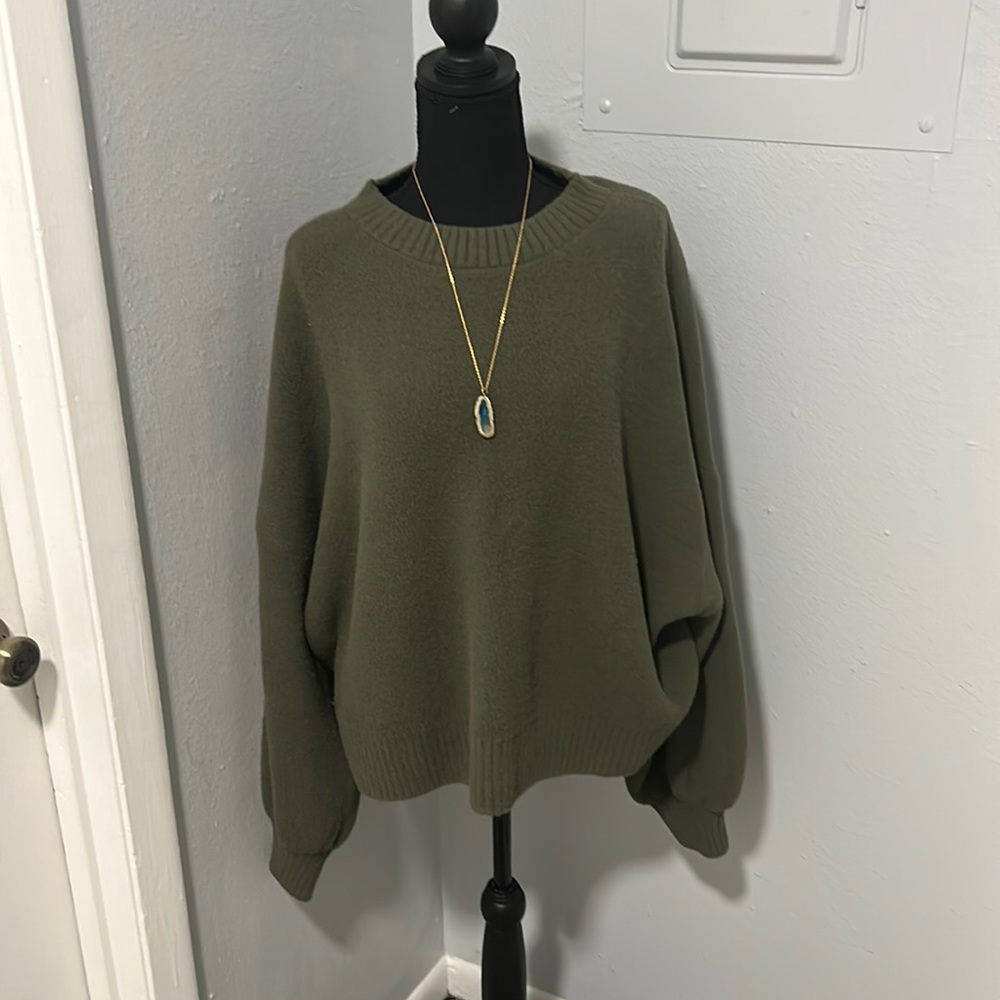 Women’s cashmere sweater